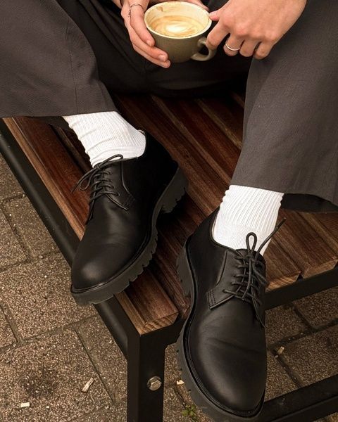Derby Shoes LIGHT (black leather) 40